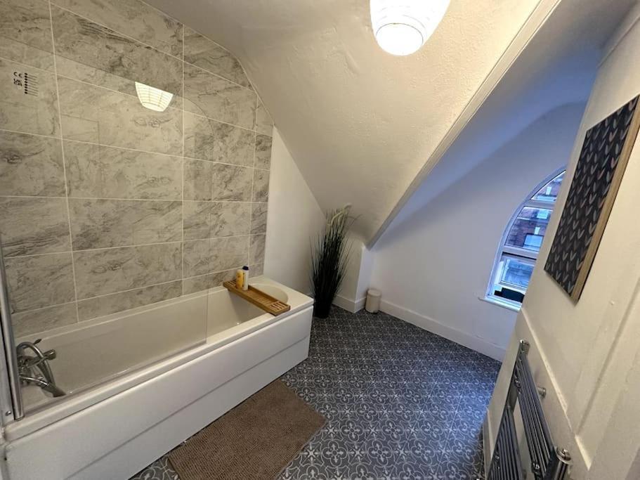 Spectacular 2 Bedroom On Tower Bridge London Eksteriør billede