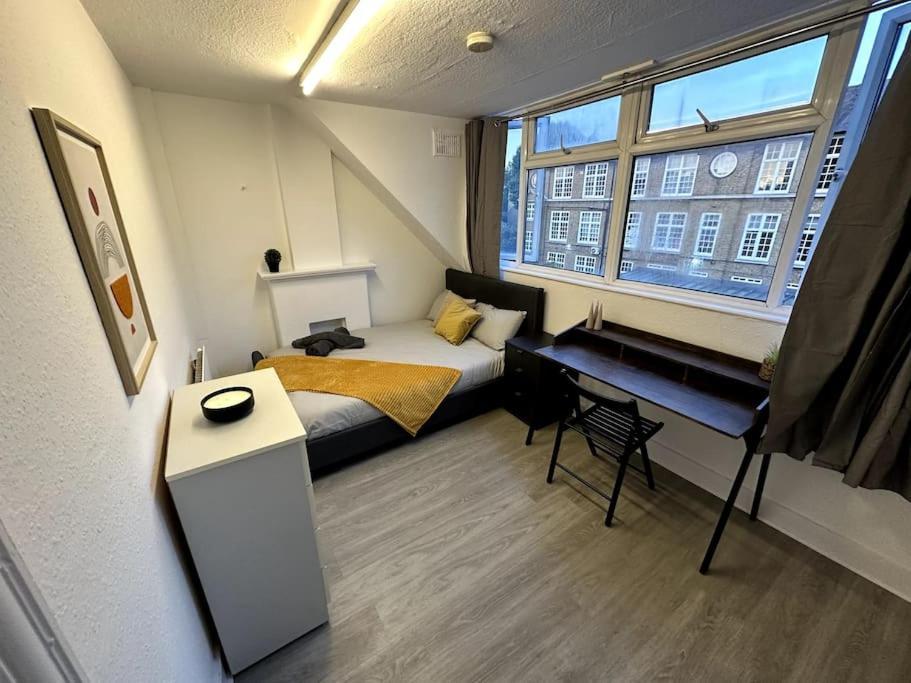 Spectacular 2 Bedroom On Tower Bridge London Eksteriør billede